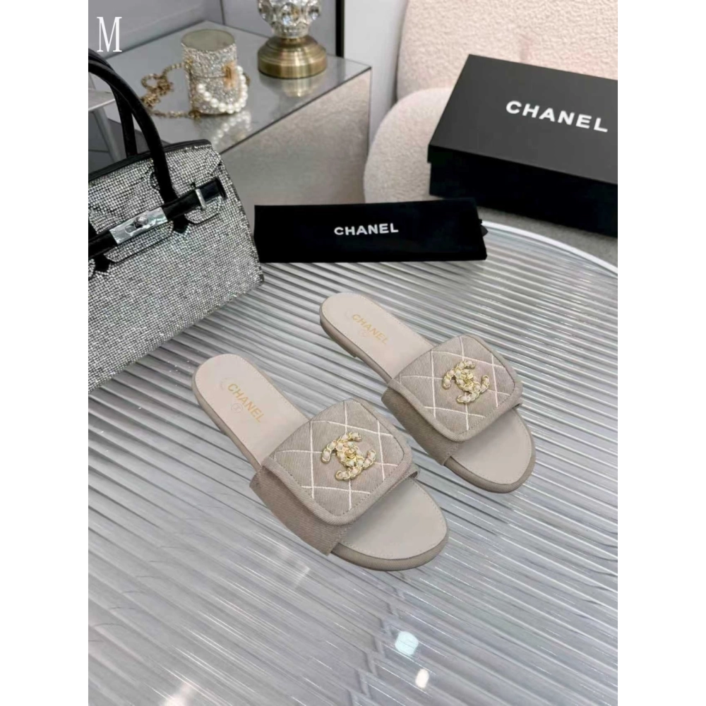 Chanel Slippers 194,Chanel Slippers,Slides Slippers,More Brands