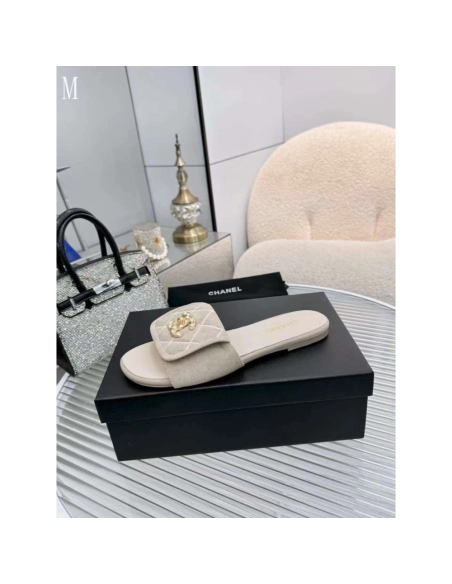 Chanel Slippers 194,Chanel Slippers,Slides Slippers,More Brands