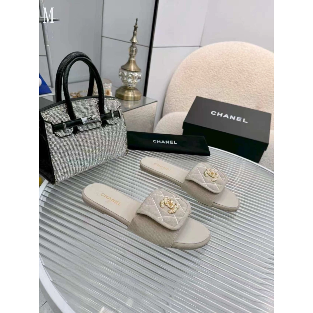 Chanel Slippers 194,Chanel Slippers,Slides Slippers,More Brands