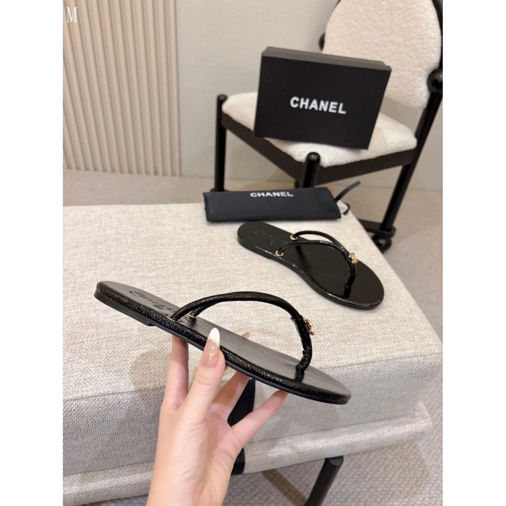 Chanel Slippers 200,Chanel Slippers,Slides Slippers,More Brands