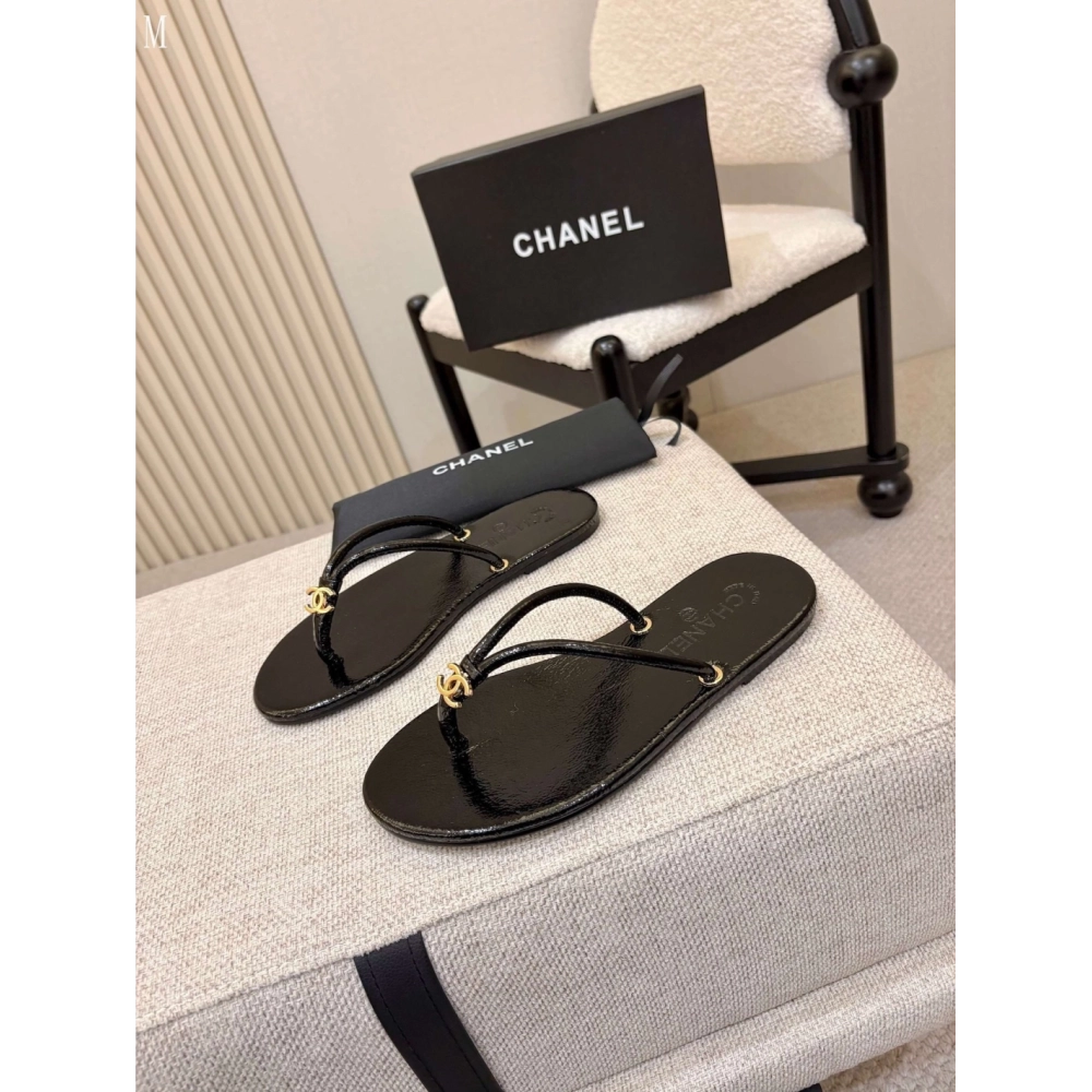 Chanel Slippers 200,Chanel Slippers,Slides Slippers,More Brands