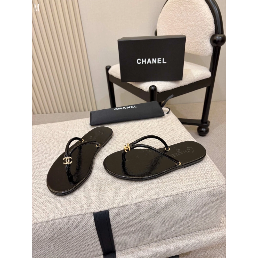 Chanel Slippers 200,Chanel Slippers,Slides Slippers,More Brands