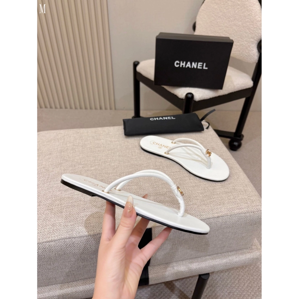 Chanel Slippers 205,Chanel Slippers,Slides Slippers,More Brands