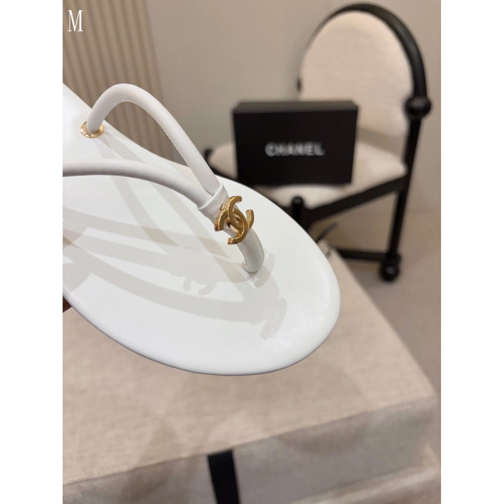 Chanel Slippers 205,Chanel Slippers,Slides Slippers,More Brands