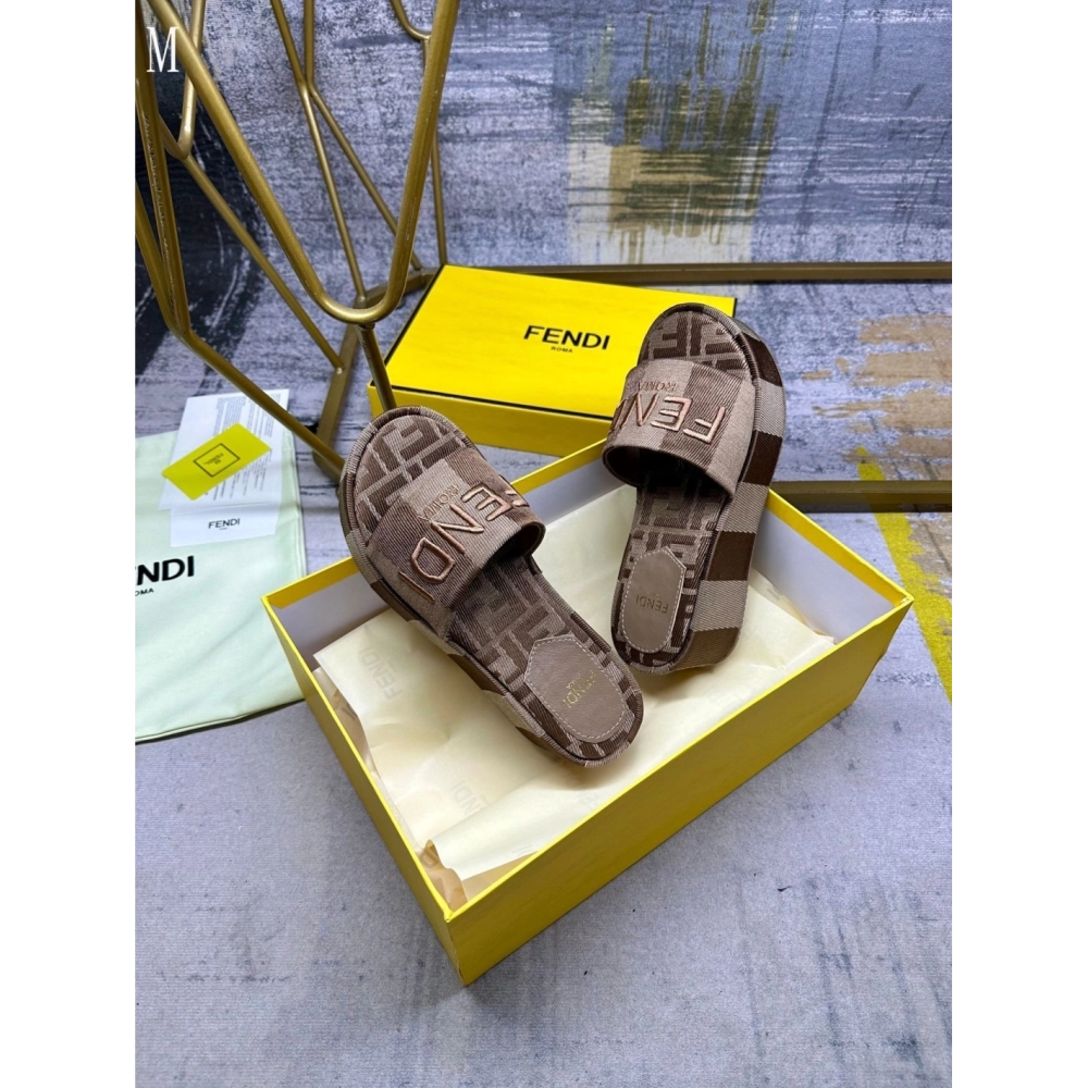 Fendi Slippers 034,Fendi Slippers,Slides Slippers,More Brands