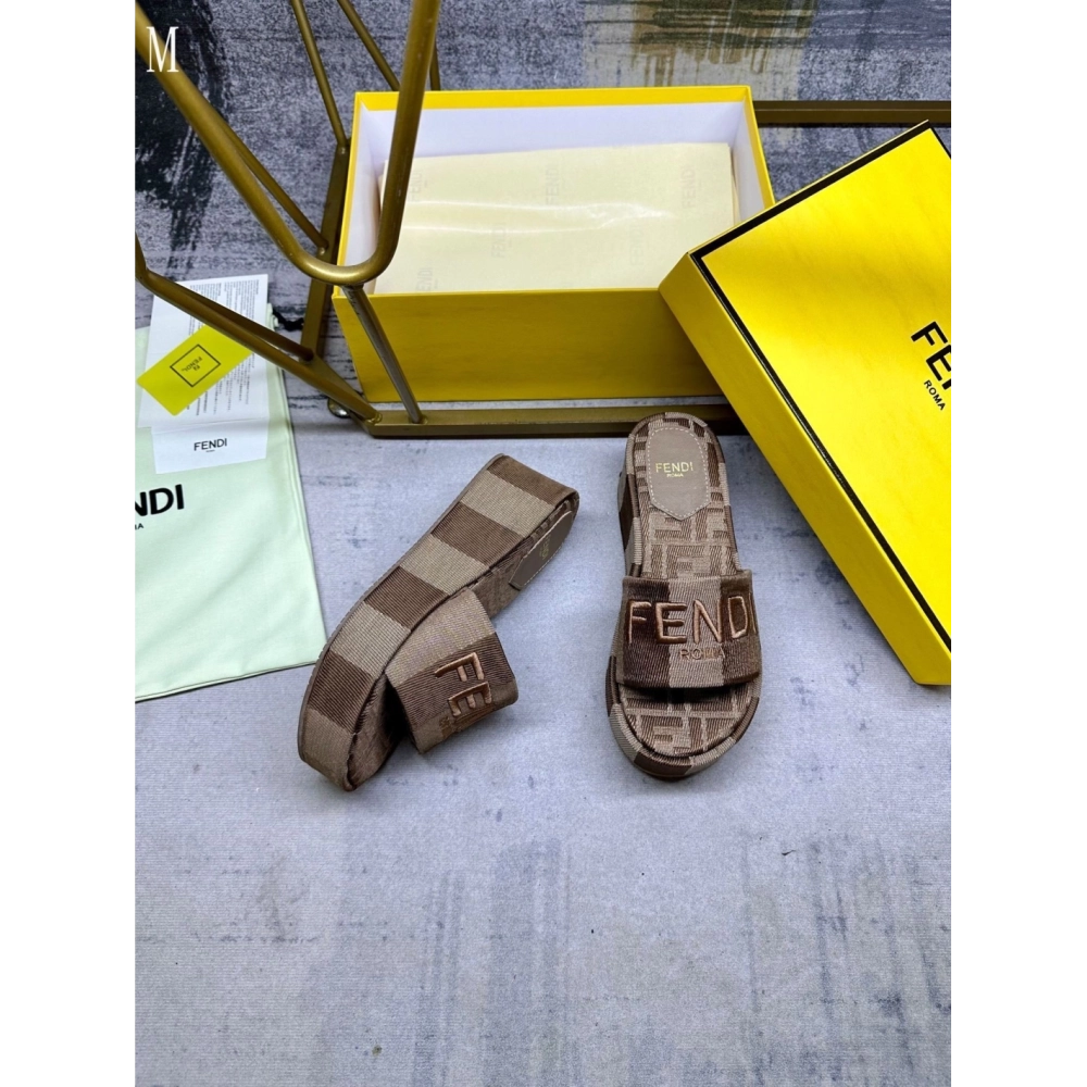 Fendi Slippers 034,Fendi Slippers,Slides Slippers,More Brands