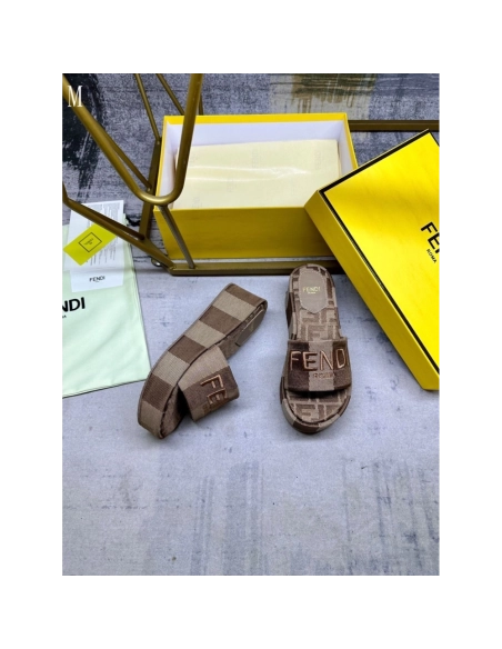 Fendi Slippers 034,Fendi Slippers,Slides Slippers,More Brands