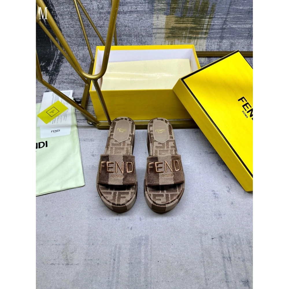 Fendi Slippers 034,Fendi Slippers,Slides Slippers,More Brands