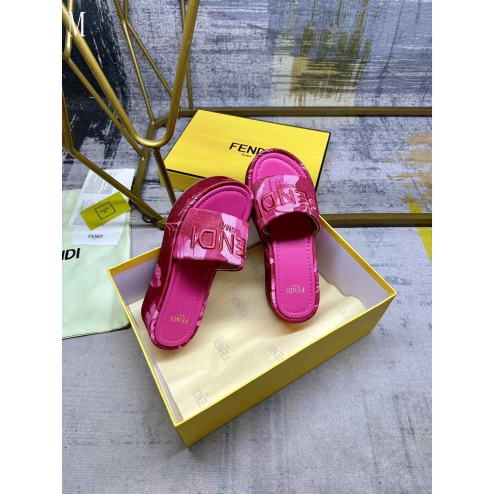 Fendi Slippers 040,Fendi Slippers,Slides Slippers,More Brands