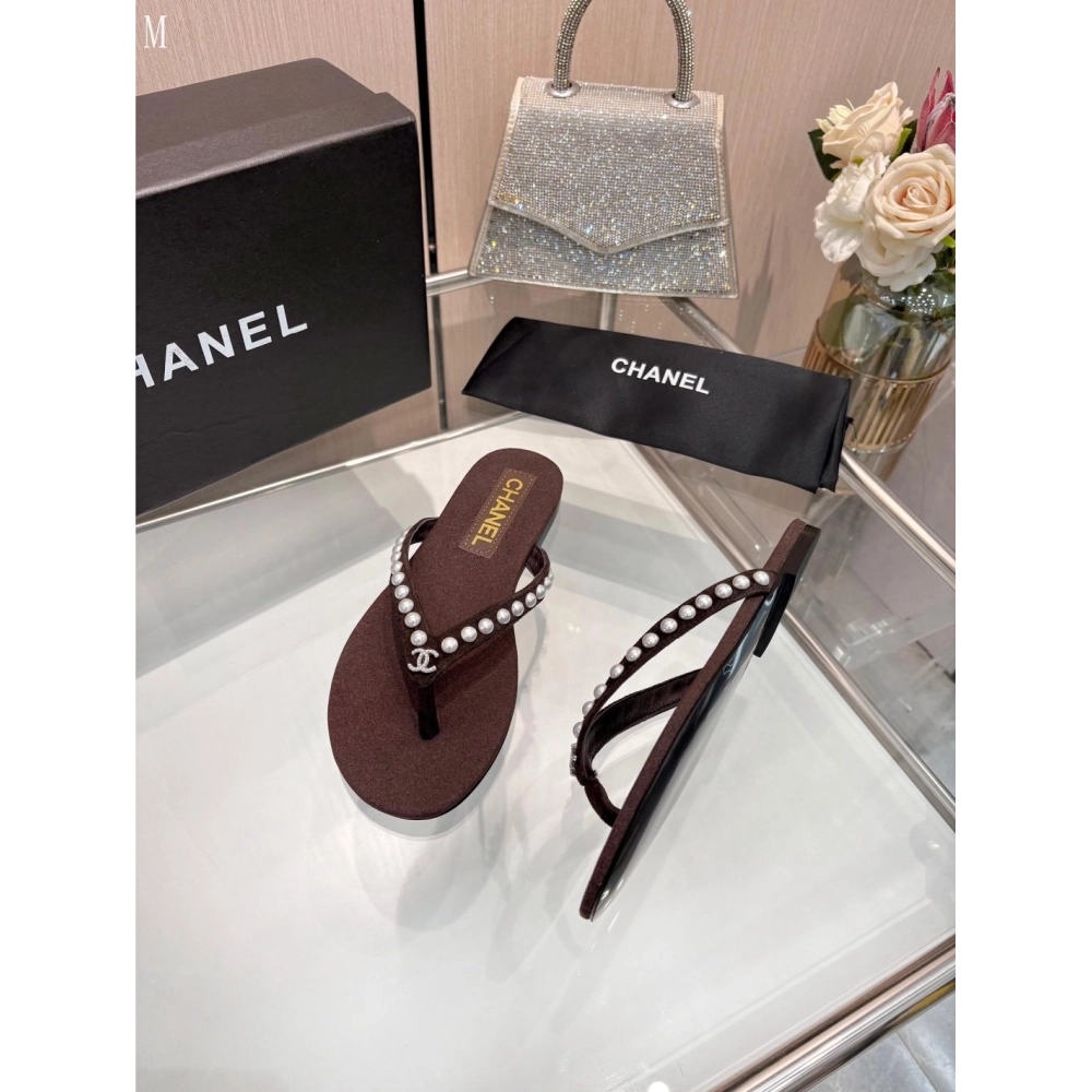 Chanel Slippers 216,Chanel Slippers,Slides Slippers,More Brands