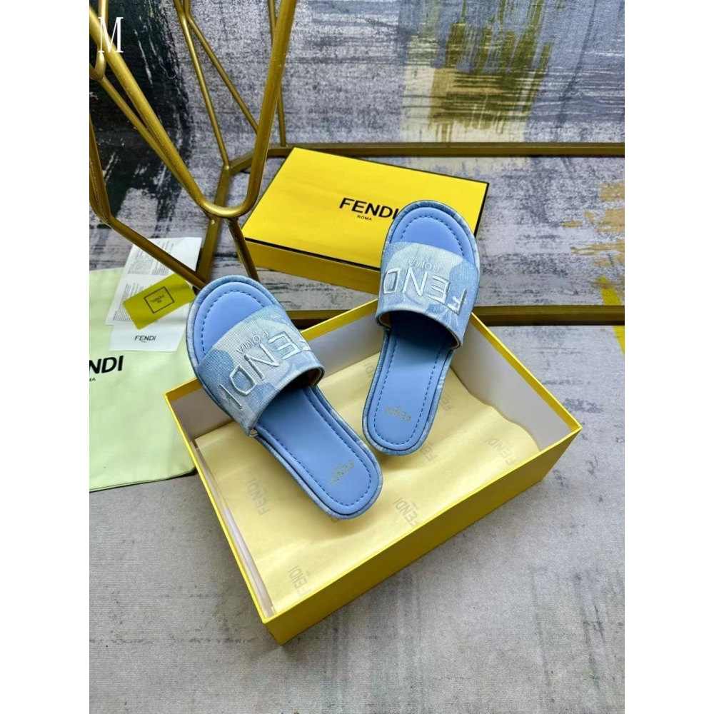 Fendi Slippers 044,Fendi Slippers,Slides Slippers,More Brands