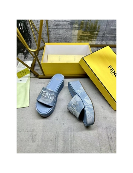 Fendi Slippers 044,Fendi Slippers,Slides Slippers,More Brands