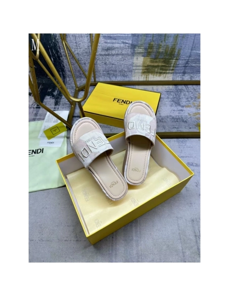 Fendi Slippers 045,Fendi Slippers,Slides Slippers,More Brands