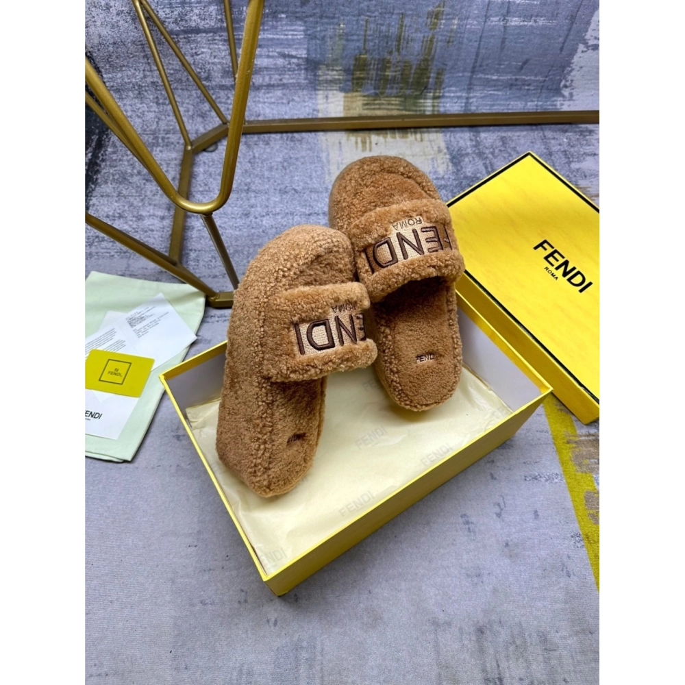 Fendi Slippers 056,Fendi Slippers,Slides Slippers,More Brands