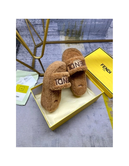 Fendi Slippers 056,Fendi Slippers,Slides Slippers,More Brands