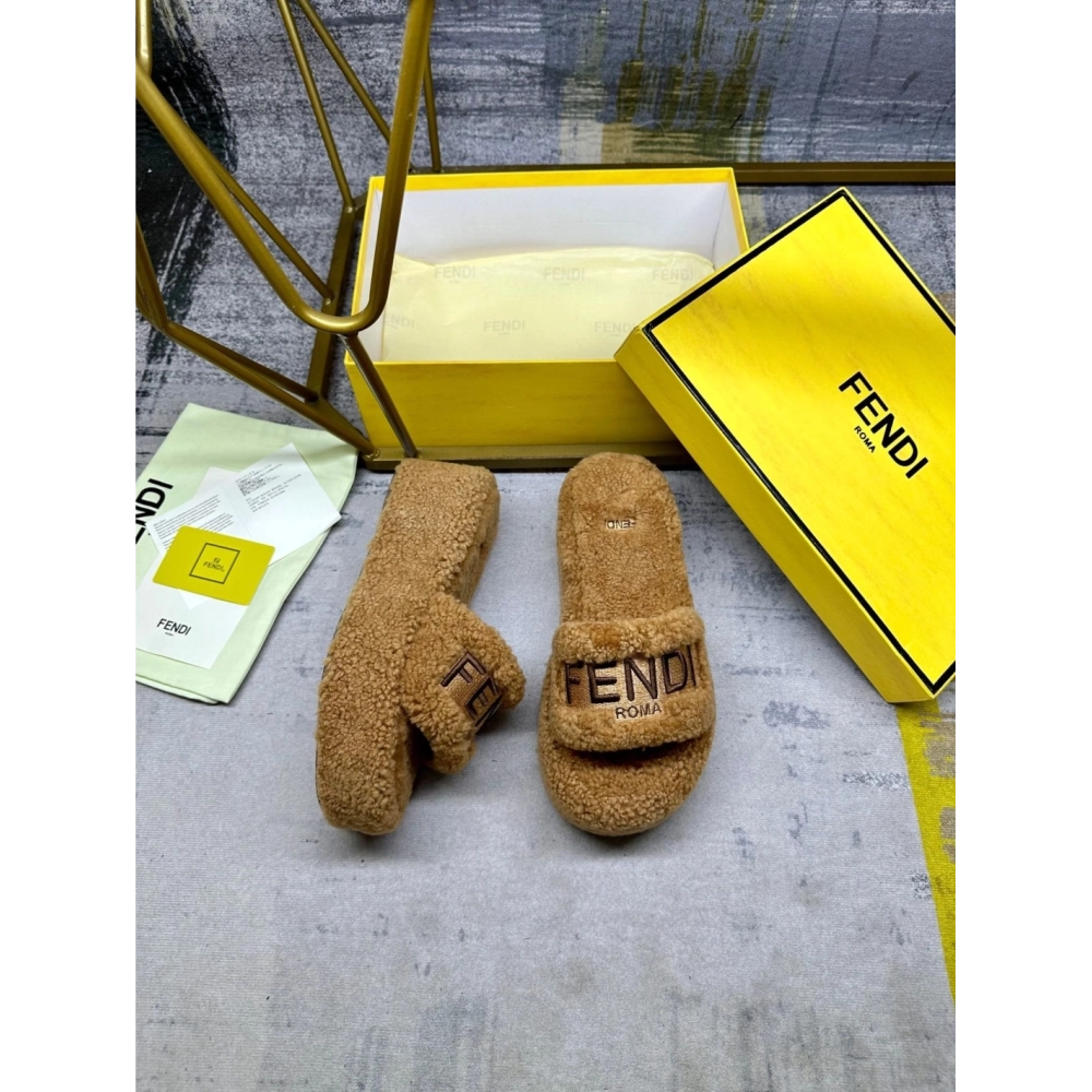 Fendi Slippers 056,Fendi Slippers,Slides Slippers,More Brands
