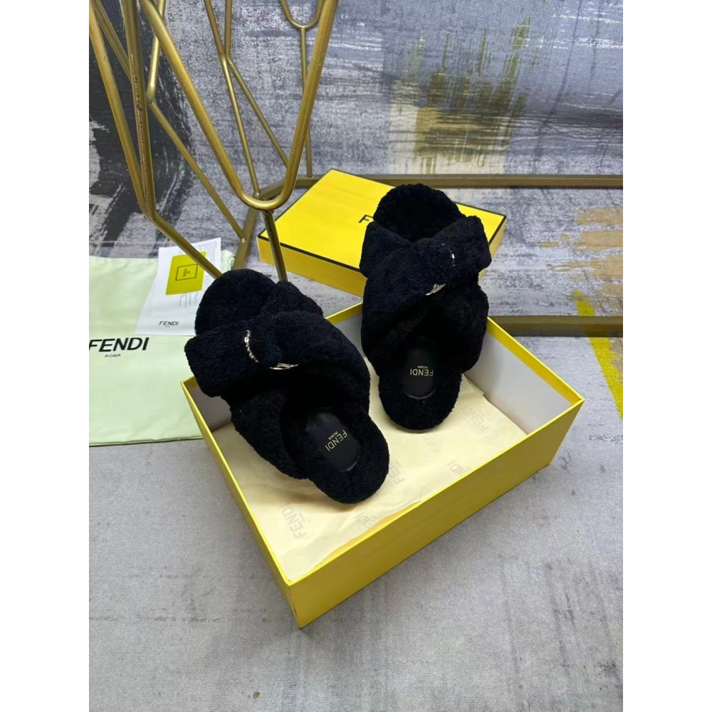 Fendi Slippers 058,Fendi Slippers,Slides Slippers,More Brands
