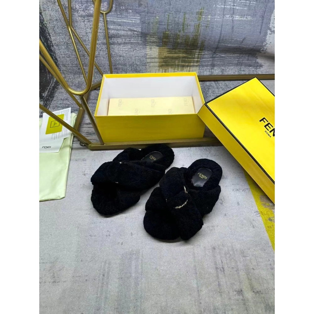 Fendi Slippers 058,Fendi Slippers,Slides Slippers,More Brands