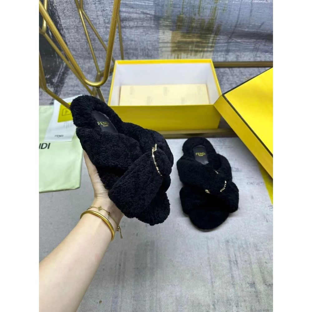 Fendi Slippers 058,Fendi Slippers,Slides Slippers,More Brands