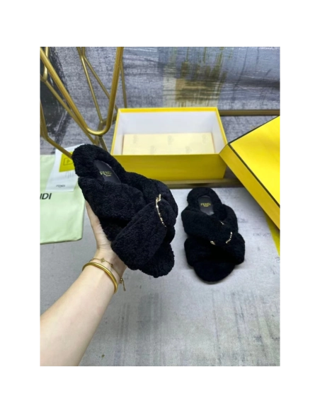 Fendi Slippers 058,Fendi Slippers,Slides Slippers,More Brands