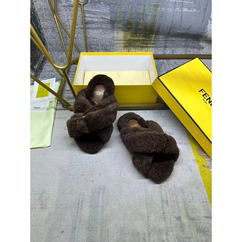 Fendi Slippers 059,Fendi Slippers,Slides Slippers,More Brands