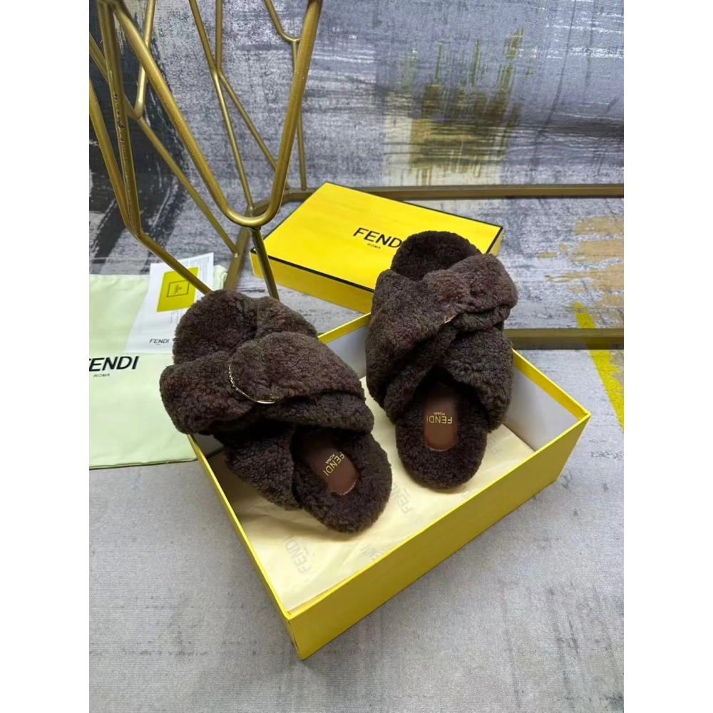 Fendi Slippers 059,Fendi Slippers,Slides Slippers,More Brands