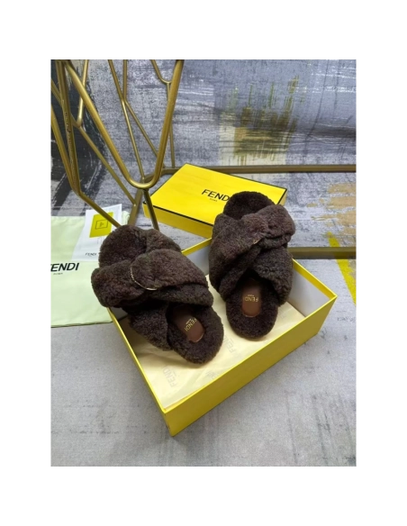 Fendi Slippers 059,Fendi Slippers,Slides Slippers,More Brands
