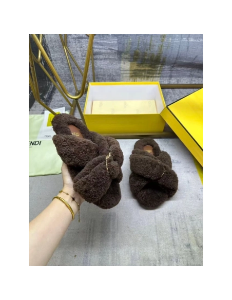Fendi Slippers 059,Fendi Slippers,Slides Slippers,More Brands