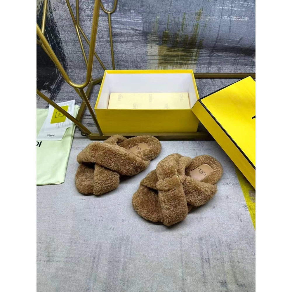 Fendi Slippers 060,Fendi Slippers,Slides Slippers,More Brands