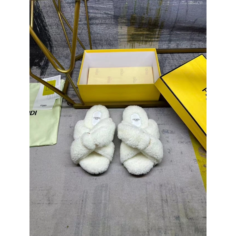 Fendi Slippers 061,Fendi Slippers,Slides Slippers,More Brands