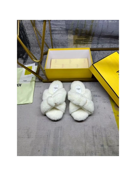 Fendi Slippers 061,Fendi Slippers,Slides Slippers,More Brands