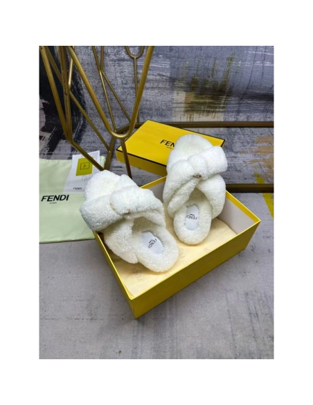 Fendi Slippers 061,Fendi Slippers,Slides Slippers,More Brands