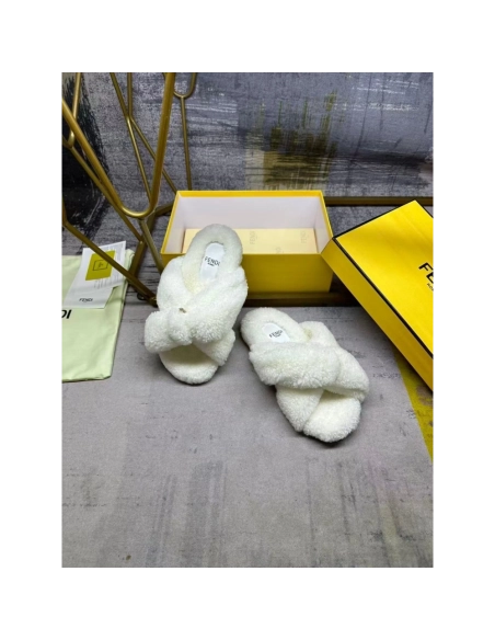 Fendi Slippers 061,Fendi Slippers,Slides Slippers,More Brands