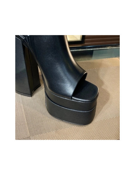 Versace slippers 011,Versace Slides,Slides Slippers,More Brands