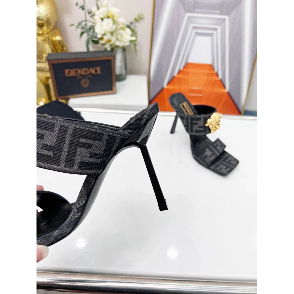 Versace slippers 056,Versace Slides,Slides Slippers,More Brands