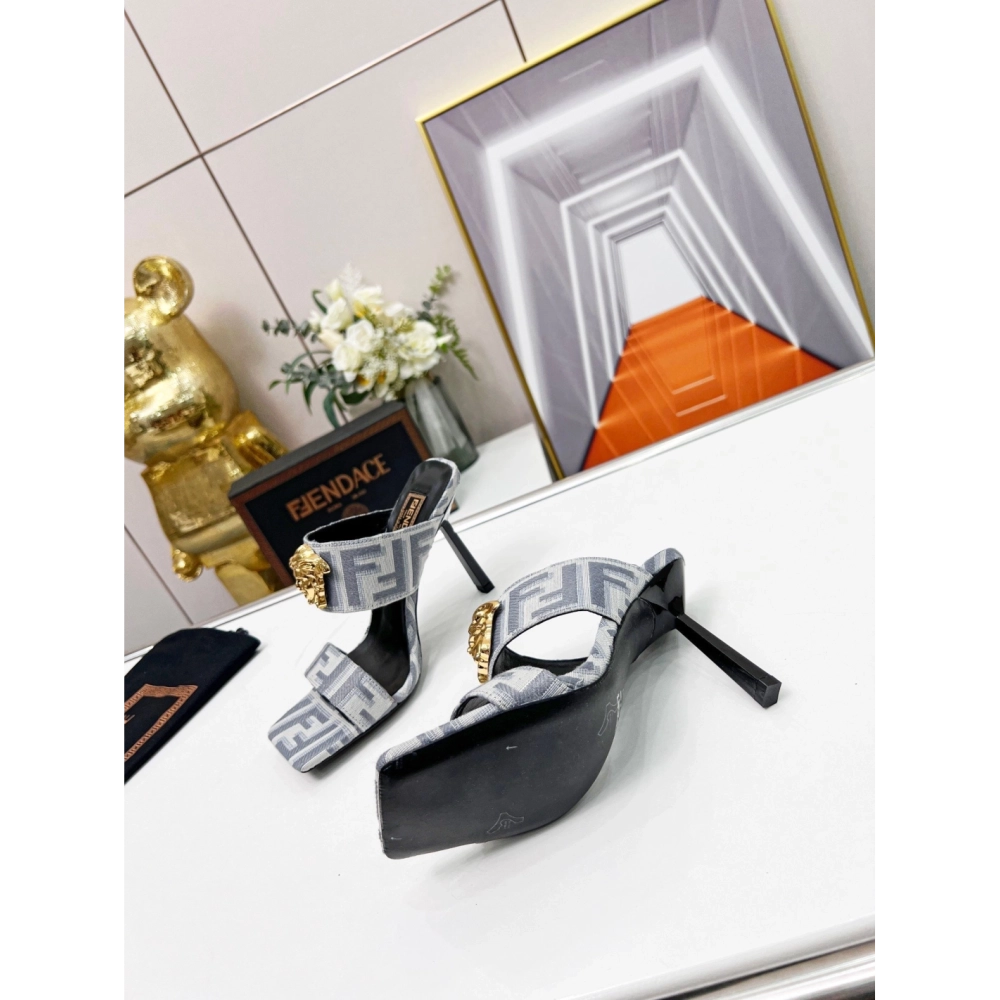 Versace slippers 059,Versace Slides,Slides Slippers,More Brands