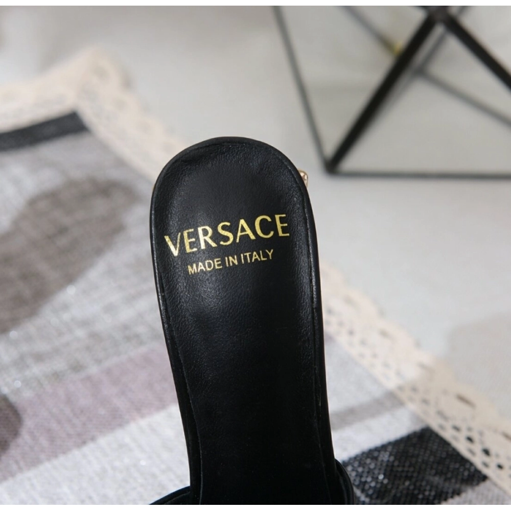 Versace slippers 032,Versace Slides,Slides Slippers,More Brands
