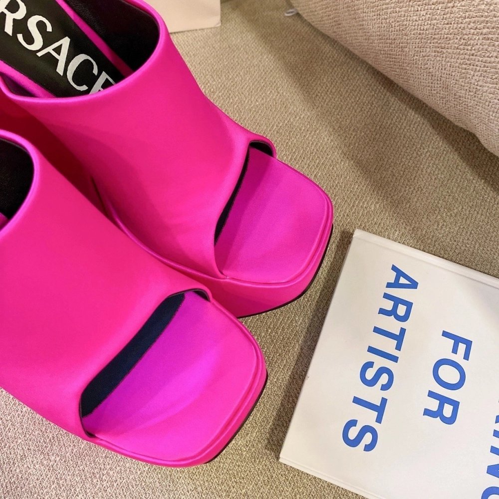 Versace slippers 066,Versace Slides,Slides Slippers,More Brands