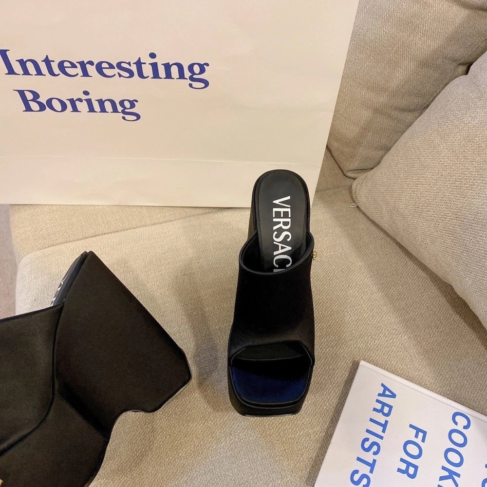 Versace slippers 069,Versace Slides,Slides Slippers,More Brands