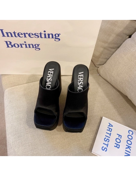 Versace slippers 069,Versace Slides,Slides Slippers,More Brands