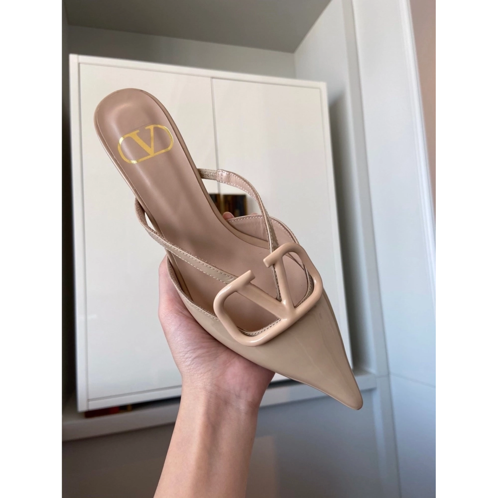 Valentino slippers 005,Valentino Slippers,Slides Slippers,More Brands