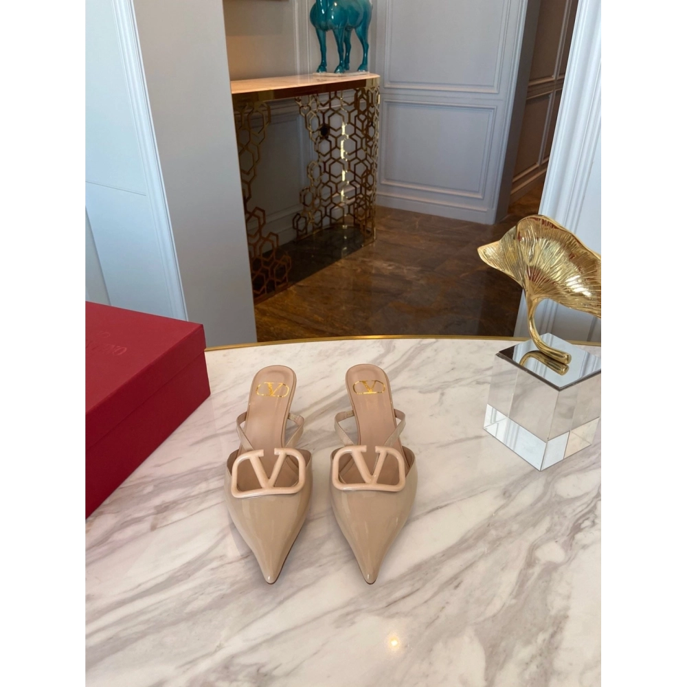Valentino slippers 005,Valentino Slippers,Slides Slippers,More Brands
