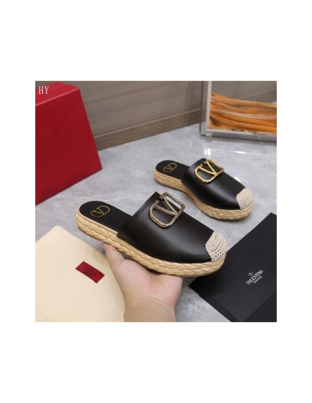 Valentino slippers 018,Valentino Slippers,Slides Slippers,More Brands