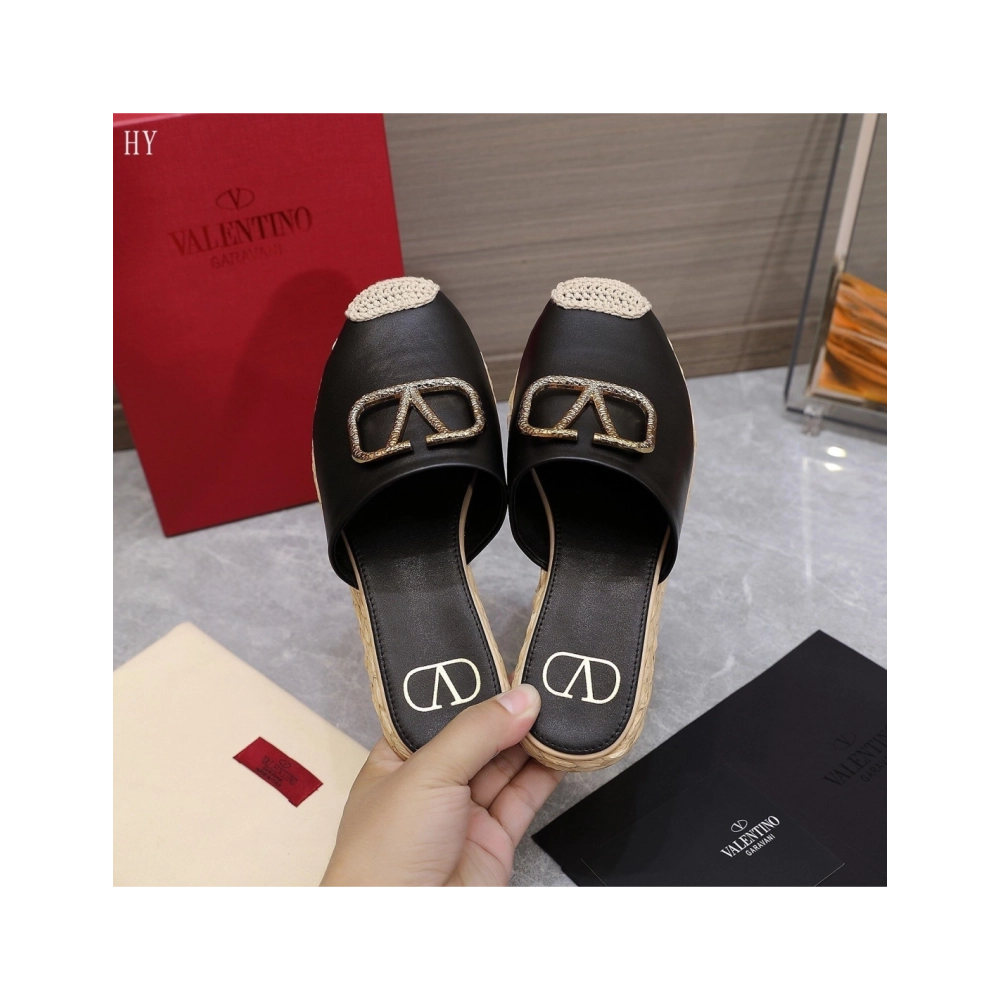 Valentino slippers 018,Valentino Slippers,Slides Slippers,More Brands
