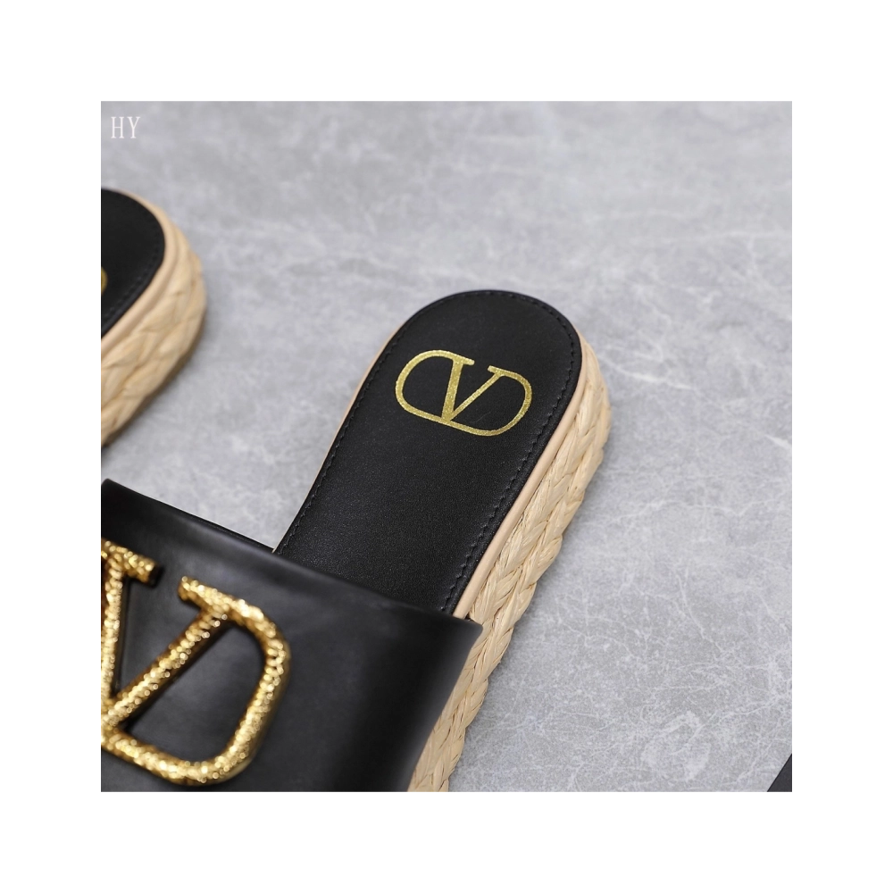 Valentino slippers 018,Valentino Slippers,Slides Slippers,More Brands