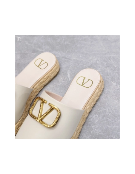 Valentino slippers 020,Valentino Slippers,Slides Slippers,More Brands