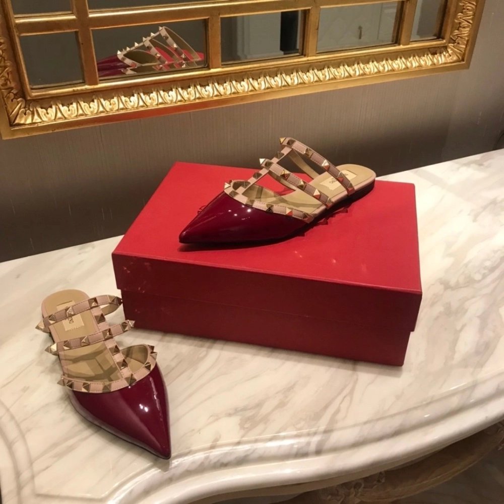 Valentino slippers 083,Valentino Slippers,Slides Slippers,More Brands