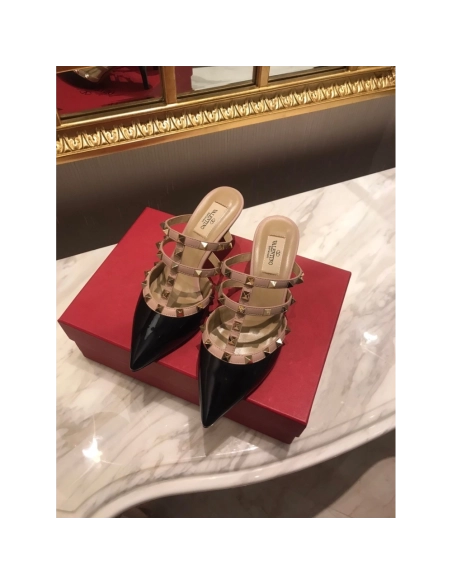 Valentino slippers 085,Valentino Slippers,Slides Slippers,More Brands