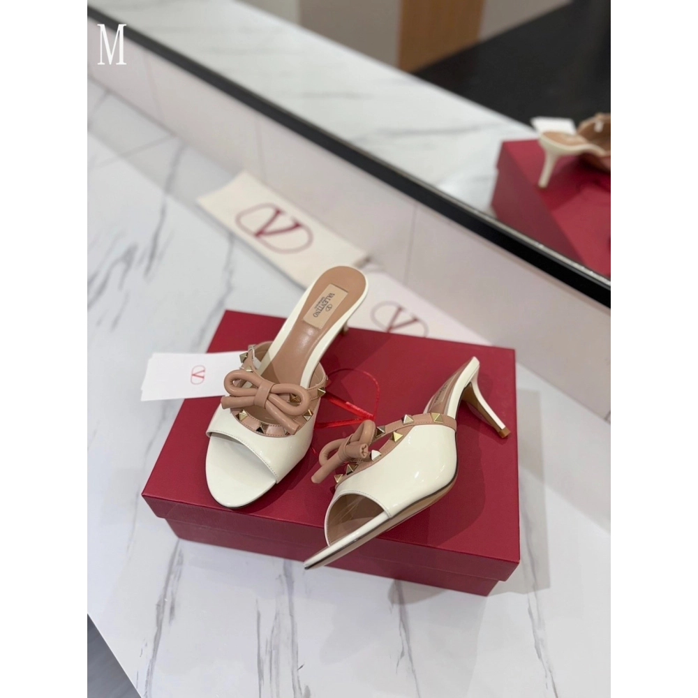 Valentino slippers 115,Valentino Slippers,Slides Slippers,More Brands