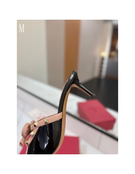 Valentino slippers 116,Valentino Slippers,Slides Slippers,More Brands